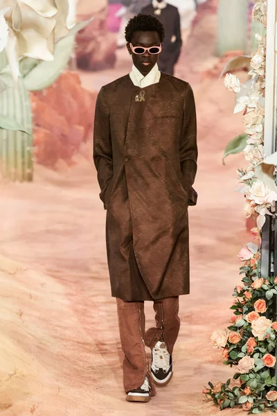 Look 33